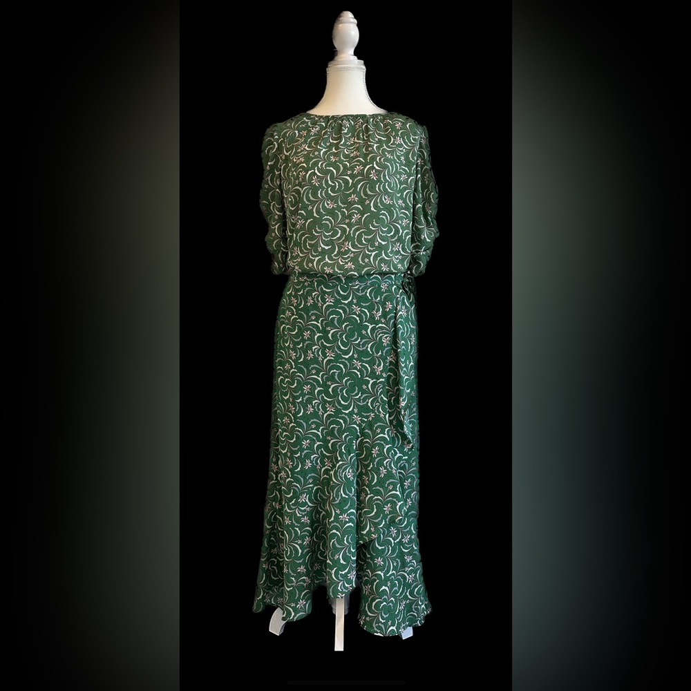 Max Studio 2 piece Blouse and Skirt. Green with pink / white floral. Size S.